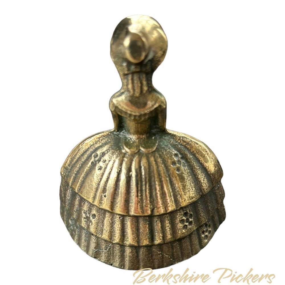 VINTAGE BELL SOLD BRASS HEAVY CRINOLINE LADY W/BASKET BONNET OLD PATINA‎ - Picture 2 of 4